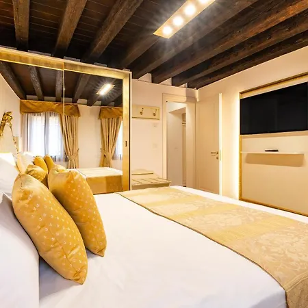 Laguna D'oro Luxury Apartment